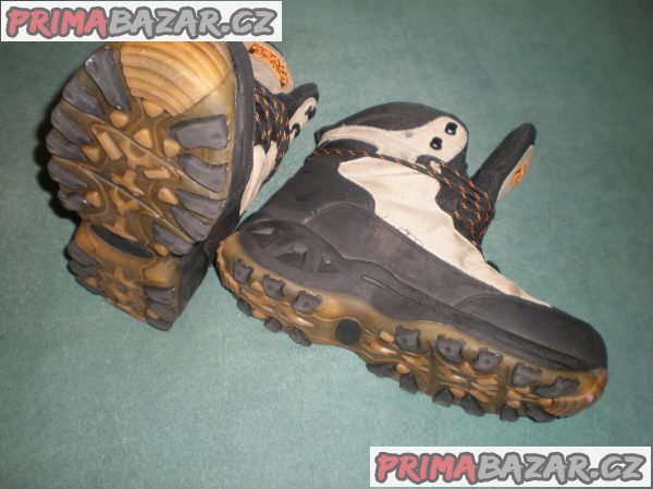 BOTY ZIMNÍ TREKOVÉ vel. 43 BOTY ZIMNÍ TREKOVÉ vel. 43