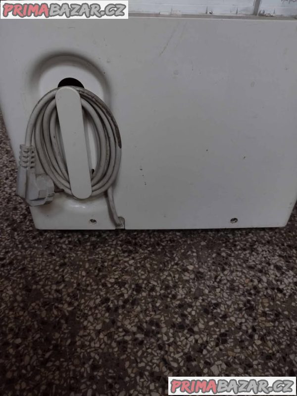 Kompresor z mobilní klimatizace