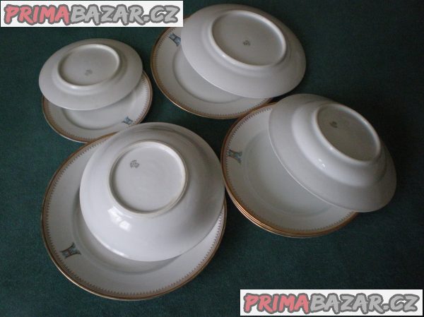 STAROŽITNÉ NÁDOBÍ