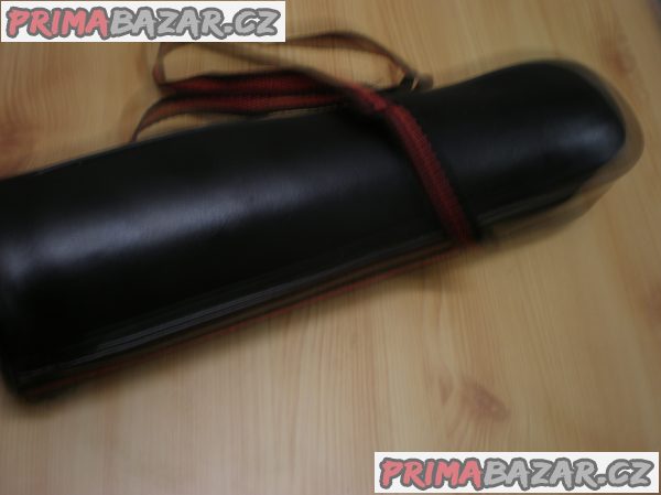 NEREZOVÁ TERMOSKA S POUZDREM