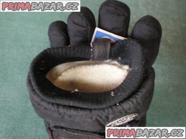 RUKAVICE NA LYŽE