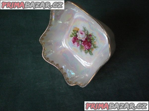 STAROŽITNÁ SALÁTOVKA STAROŽITNÁ SALÁTOVKA