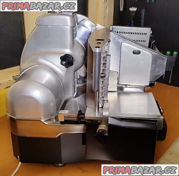 Nářezový stroj Berkel 834 EPB Nářezový stroj Berkel 834 EPB