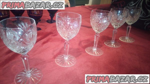 Prodám sadu broušených sklenic