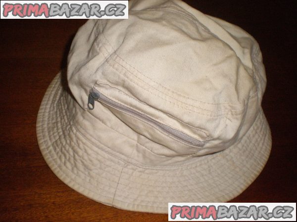 KLOBOUČEK NA RYBAČKU