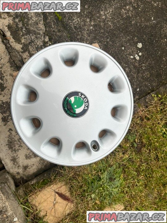 Poklice na ŠKODA FELICIA GLX - sada