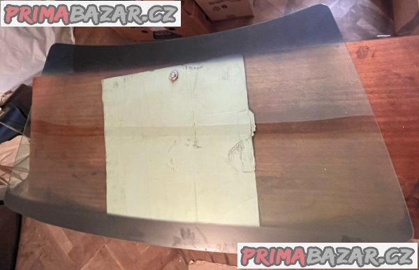 Nové přední sklo Škoda FELICIA zelené s pruhem