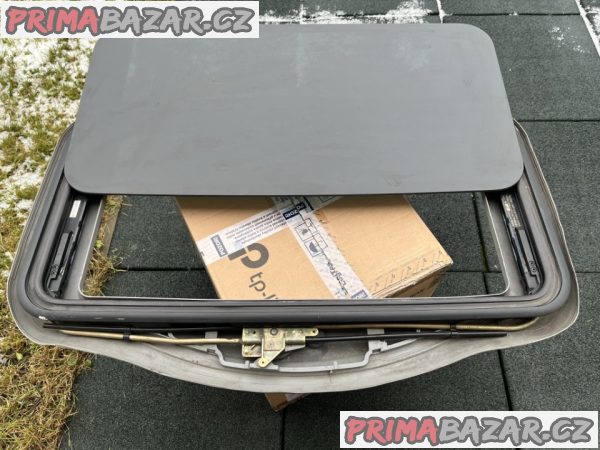 Střešní okno s kličkou - Šíbr WEBASTO