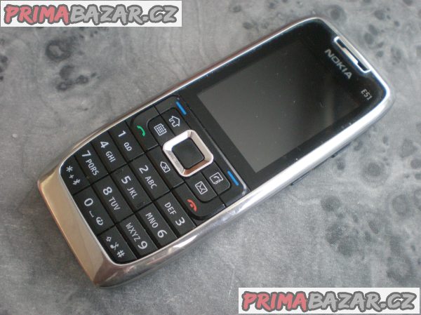 NOKIA E51 - na díly