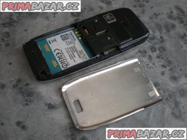 NOKIA E51 - na díly