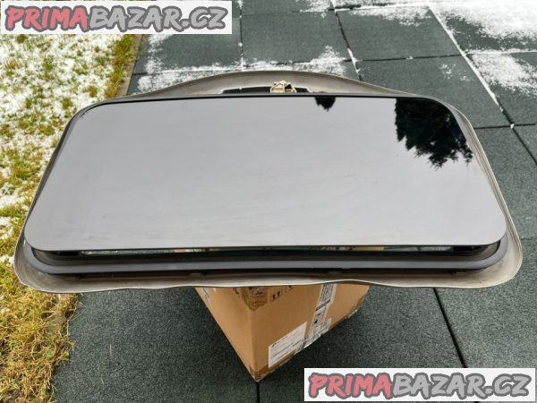 Střešní okno s kličkou - Šíbr WEBASTO Střešní okno s kličkou - Šíbr WEBASTO