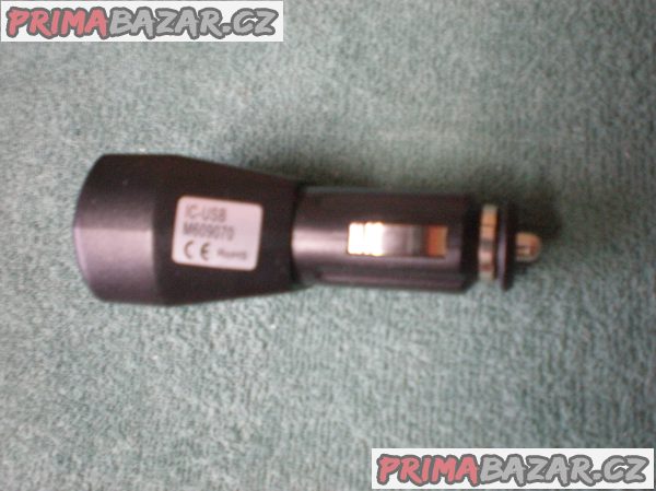 NABÍJEČKA CESTOVNÍ