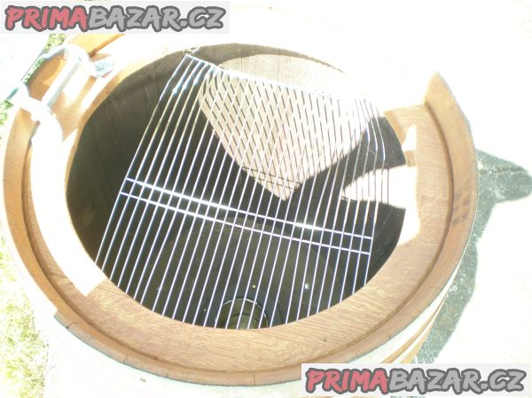 UDÍRNA ZE SUDŮ OD VÍNA