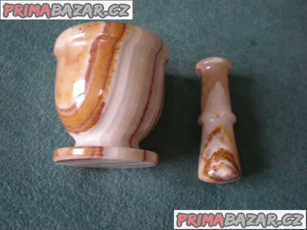 MRAMOROVÝ HMOŽDÍŘ