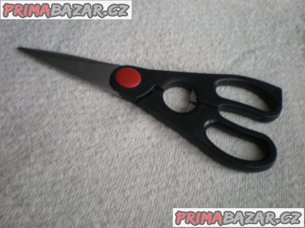 NŮŽKY MULTIFUNKČNÍ