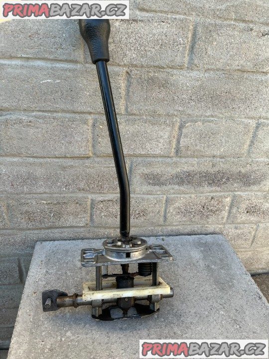 ŠKODA 125 - 130 - 136 RAPID, kulisa řazení 5kvalt