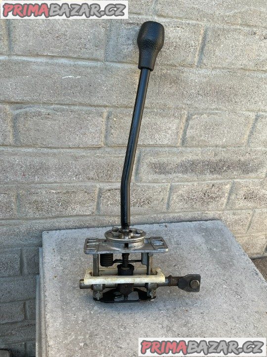 ŠKODA 125 - 130 - 136 RAPID, kulisa řazení 5kvalt