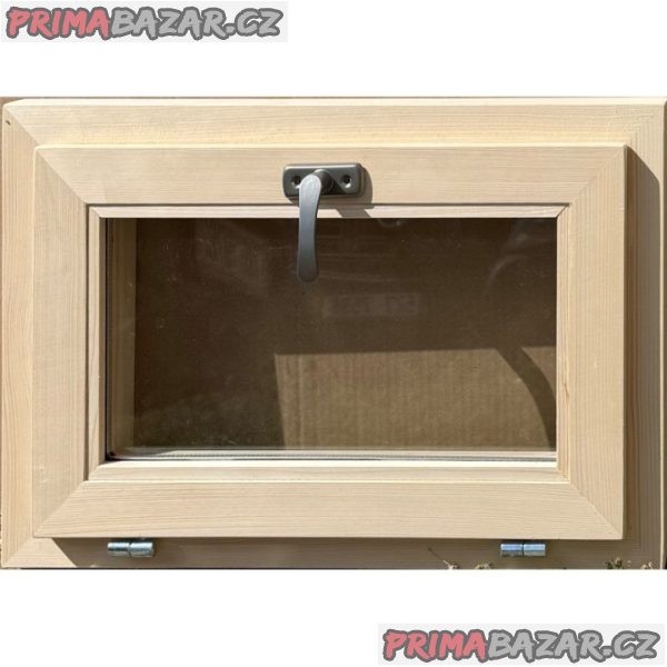 Okno 70x40 cm - masiv- sklápěcí