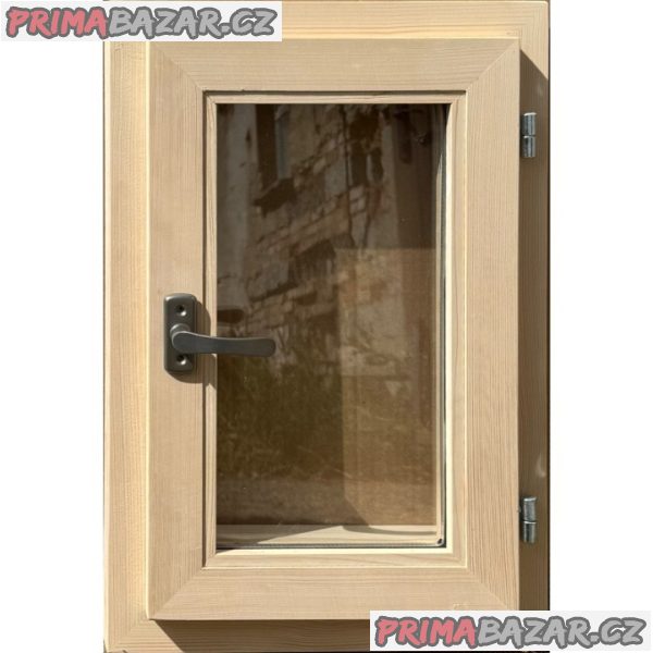 Obyčejné okýnko 50x80cm  š/v otvíravé Pravé