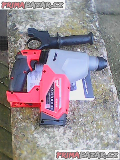 MILWAUKEE M18 FH-0 Aku vrtačka - kombinované kladivo