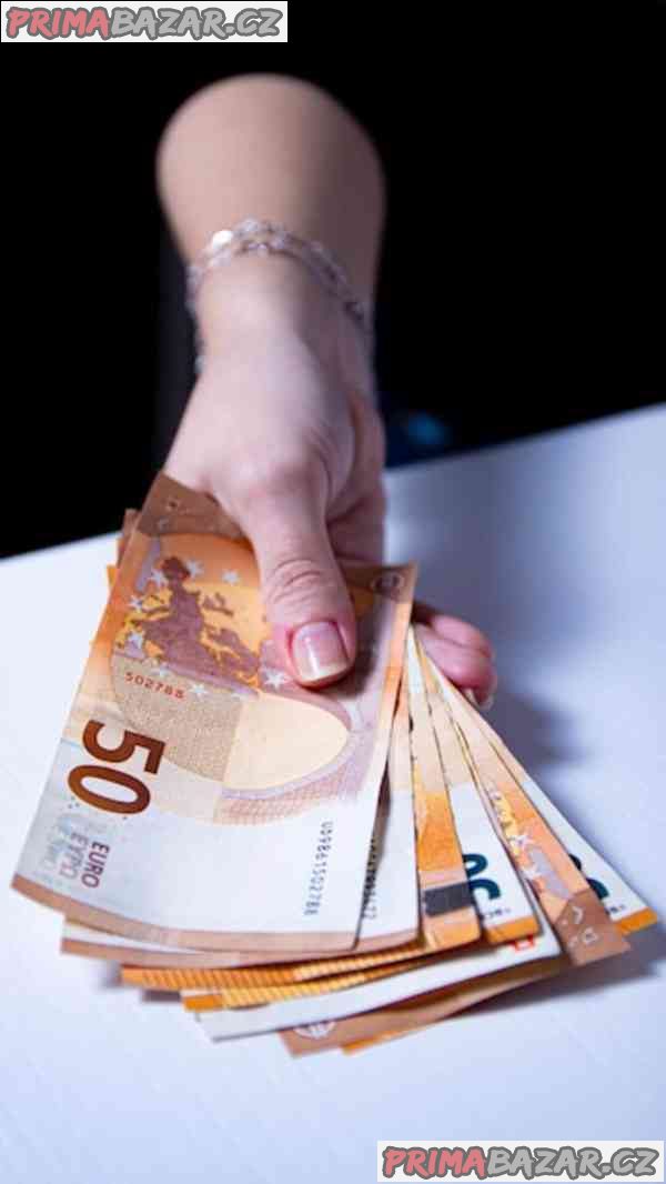 prazdna-platebni-karta-s-jiz-naprogramovanymi-prostredky