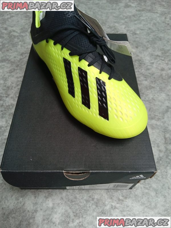 Kopačky Adidas Predator Freak.