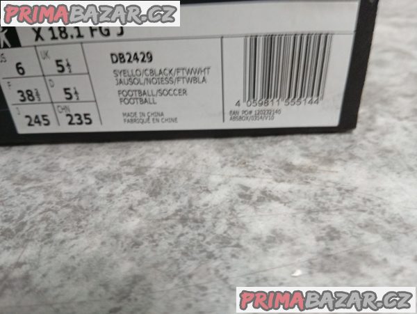 Kopačky Adidas Predator Freak.