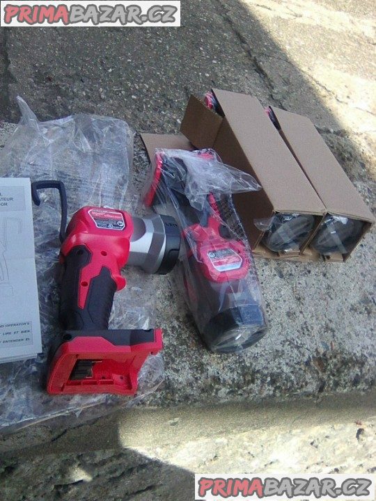 milwaukee M18 TLED-0 LED svetlo AKU lampa