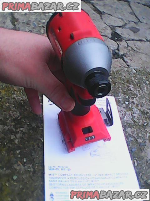 Milwaukee M18 BLIDR-0 Rázový utahovák 1/4 hex 190Nm