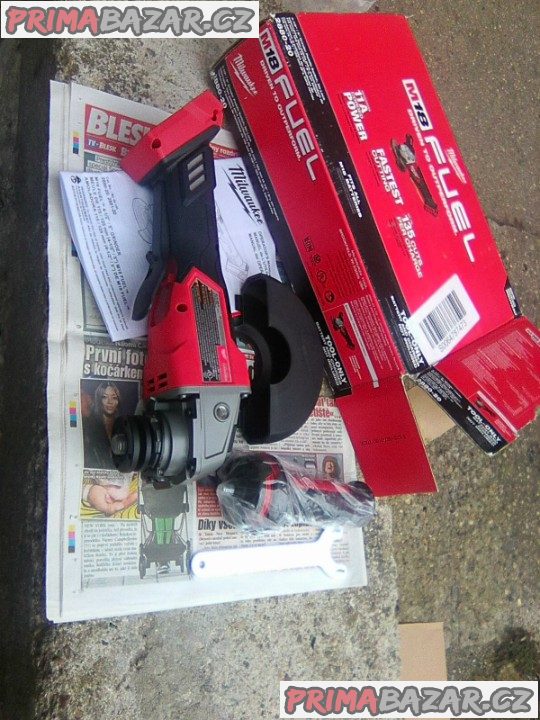 milwaukee M18 FSAG125XPDB-0 FUEL 125 mm úhlová bruska