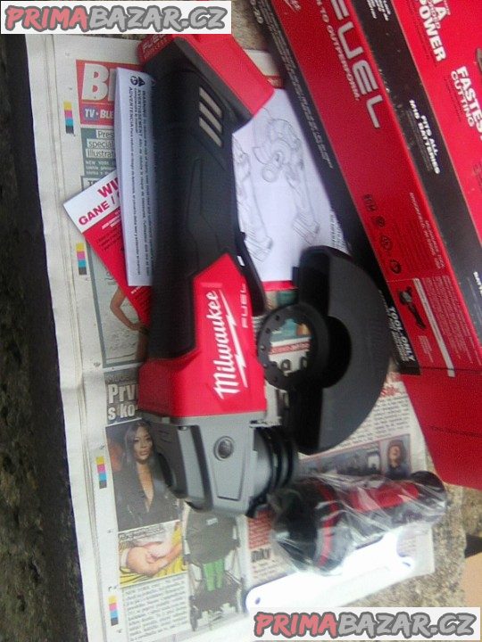 milwaukee M18 FSAG125XPDB-0 FUEL 125 mm úhlová bruska