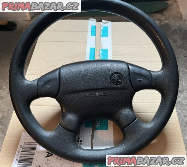 Čtyřramenný volant ŠKODA FELICIA s airbagem