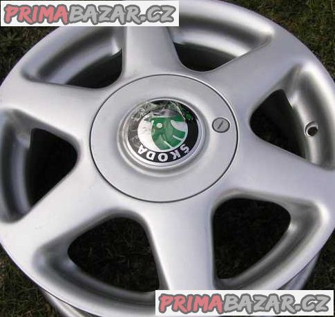 Pokličky šesticípích elektronů FELICIA