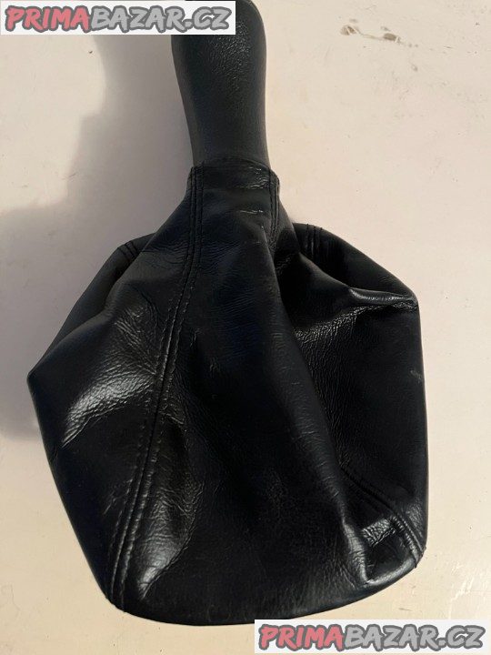 Hlavice řadící páky OCTAVIA I. s manžetou