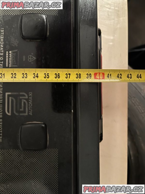 Střešní okno výklopné s pojistkou