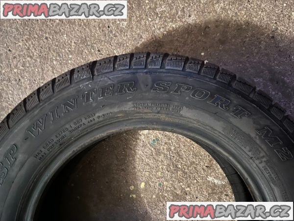 Dvě zimní pneu DUNLOP 165/70/R13