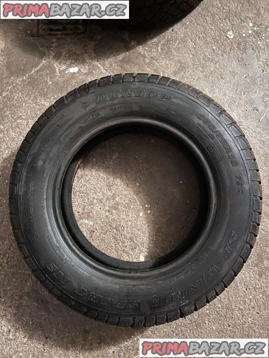 Dvě zimní pneu DUNLOP 165/70/R13
