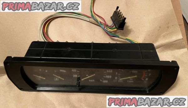 Přístrojovka ŠKODA RAPID a Š 125, 130, 136 Přístrojovka ŠKODA RAPID a Š 125, 130, 136