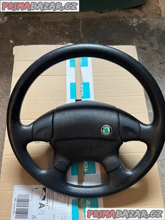 Čtyřramenný volant Škoda FELICIA Čtyřramenný volant Škoda FELICIA