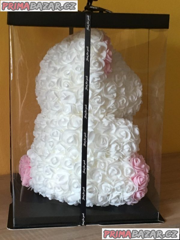 Medvídek / medvěd z růží s mašlí 35cm