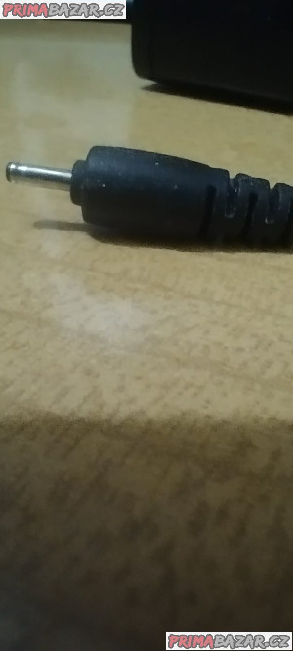 Nabíječka mobilního telefonu NOKIA Nabíječka mobilního telefonu NOKIA