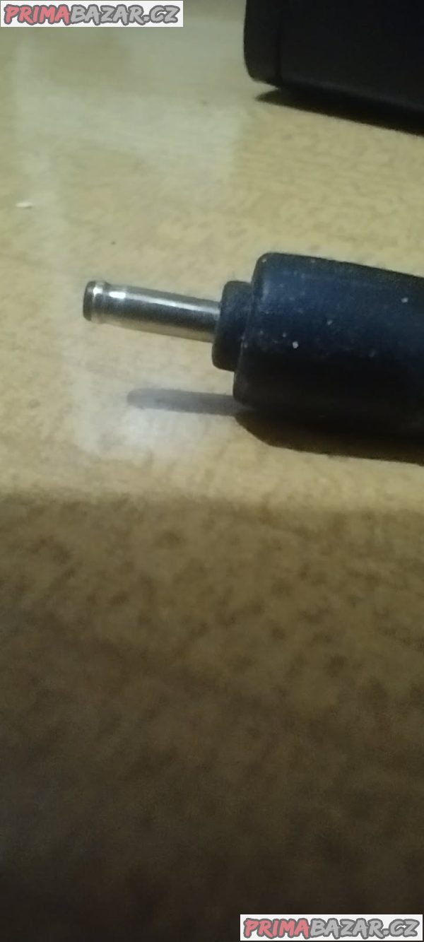 Nabíječka mobilního telefonu NOKIA Nabíječka mobilního telefonu NOKIA