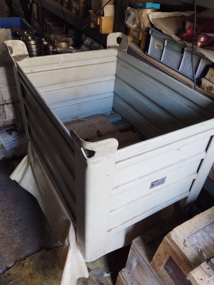 Ohradová paleta kovová 600x800 mm; stav 100% (Liberec) Ohradová paleta kovová 600x800 mm; stav 100% (Liberec)