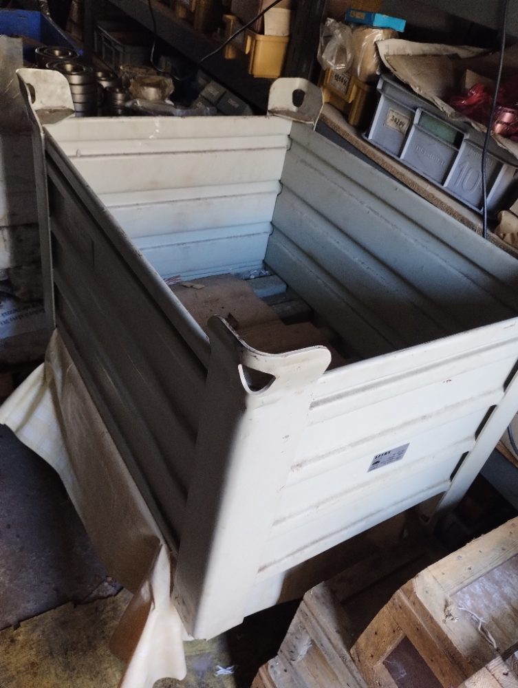 Ohradová paleta kovová 600x800 mm; stav 100% (Liberec) Ohradová paleta kovová 600x800 mm; stav 100% (Liberec)