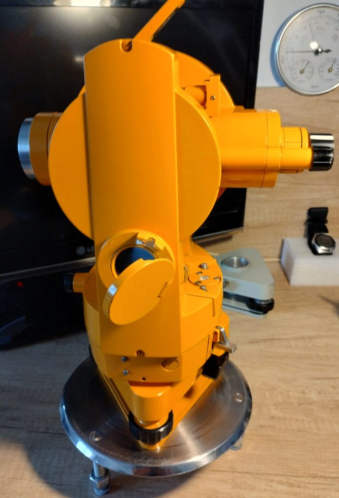Autoredukční diagramový Tachymetr – Theodolit Dahlta 010А, Carl Zeiss Autoredukční diagramový Tachymetr – Theodolit Dahlta 010А, Carl Zeiss