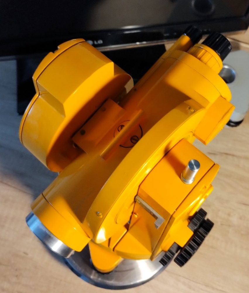 Autoredukční diagramový Tachymetr – Theodolit Dahlta 010А, Carl Zeiss Autoredukční diagramový Tachymetr – Theodolit Dahlta 010А, Carl Zeiss