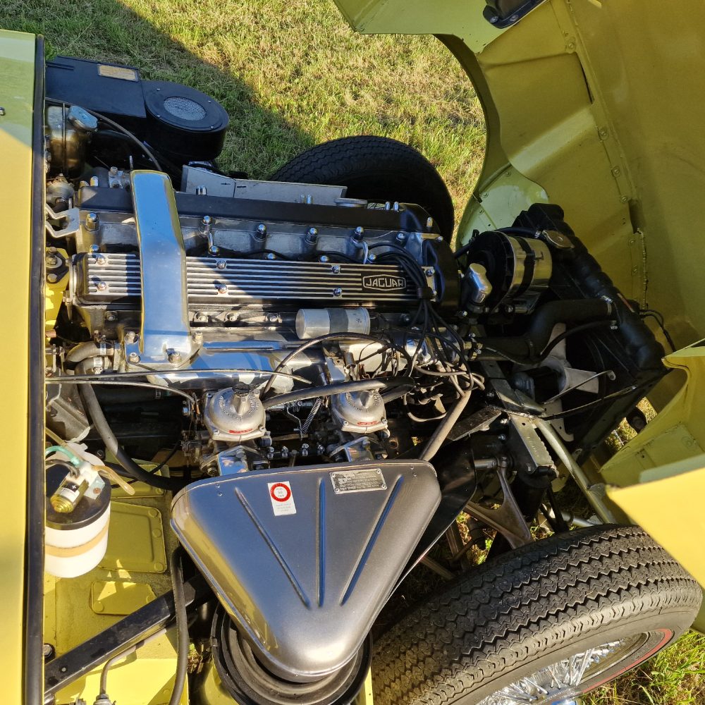 Jaguar E-Type 1 serie 4,2 2+2 rv.1968 po Renovaci