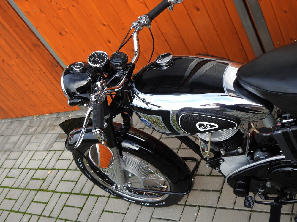 AJS 350 M16 1954 po renovaci AJS 350 M16 1954 po renovaci