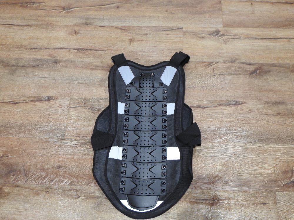 Chráničová vesta Nová