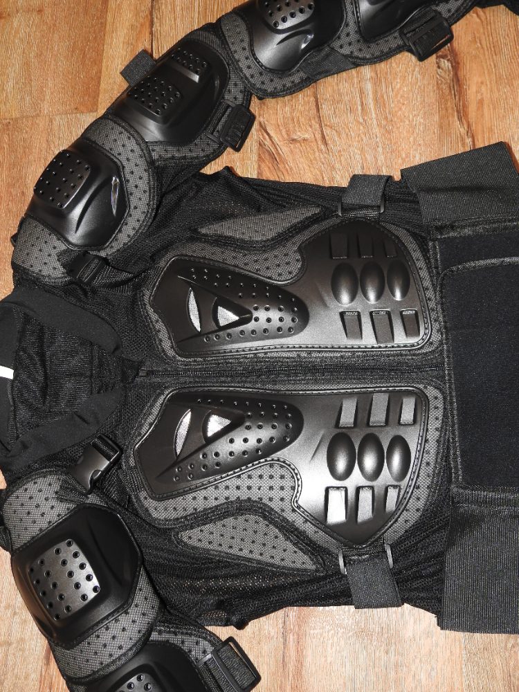 Chráničová vesta Nová